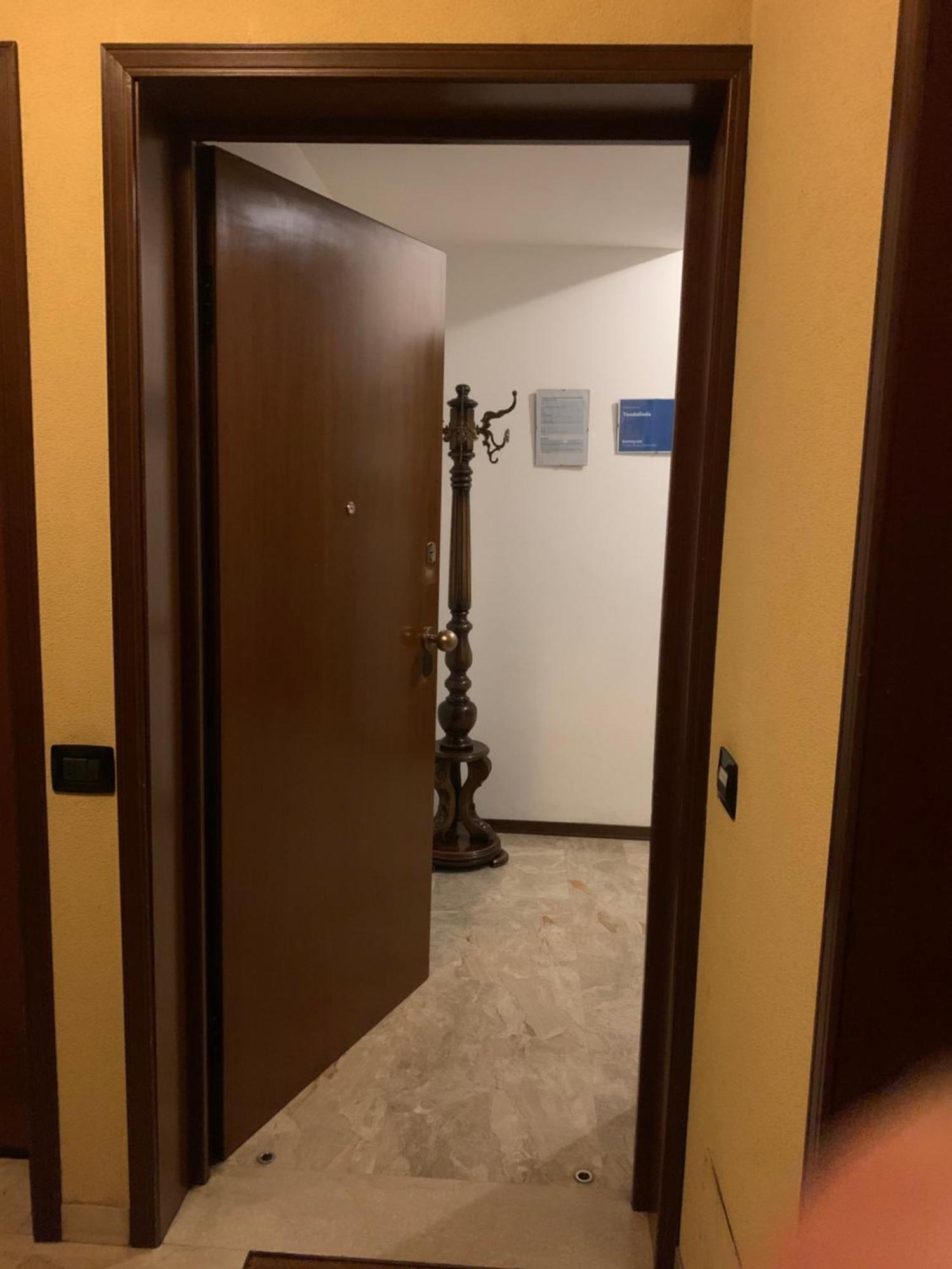 Appartamento Per Brevi Periodi "Teodolinda" Bergamo Luaran gambar